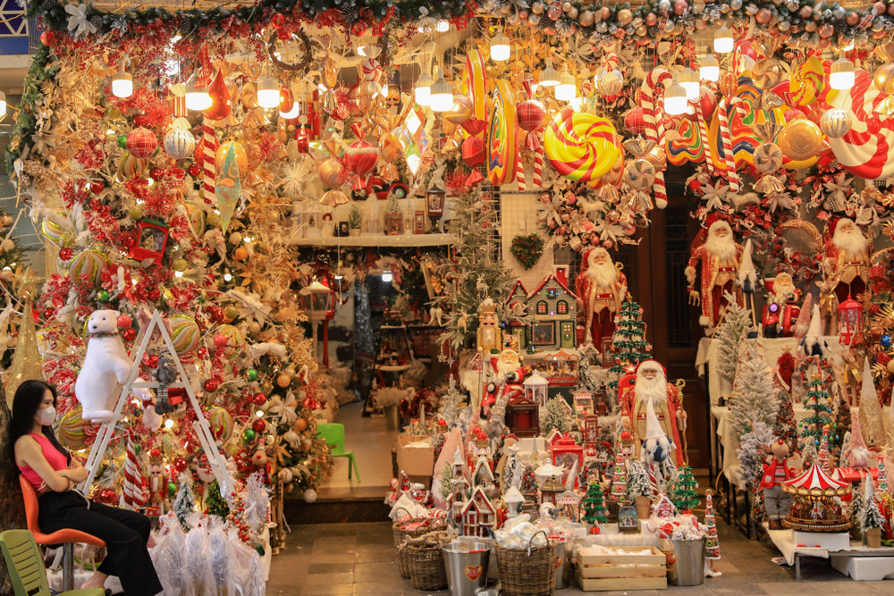 Festive Season 2025: Your Luxury Gateway to Christmas & New Year in Hanoi Old Quarter – Proverb Hotel